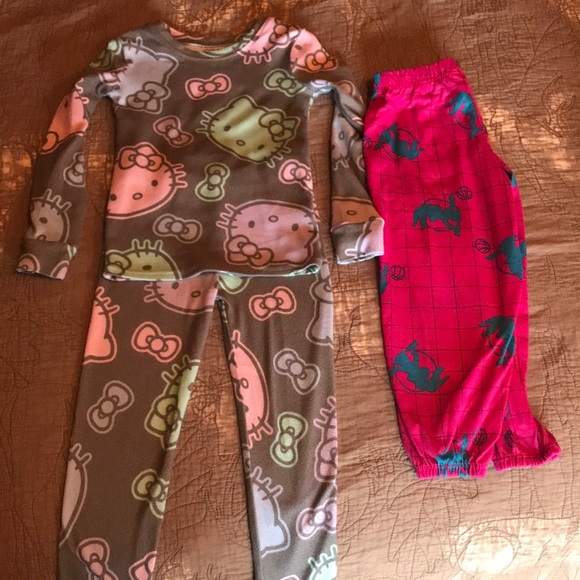 Girls size 4 pjs - Picture 1 of 6
